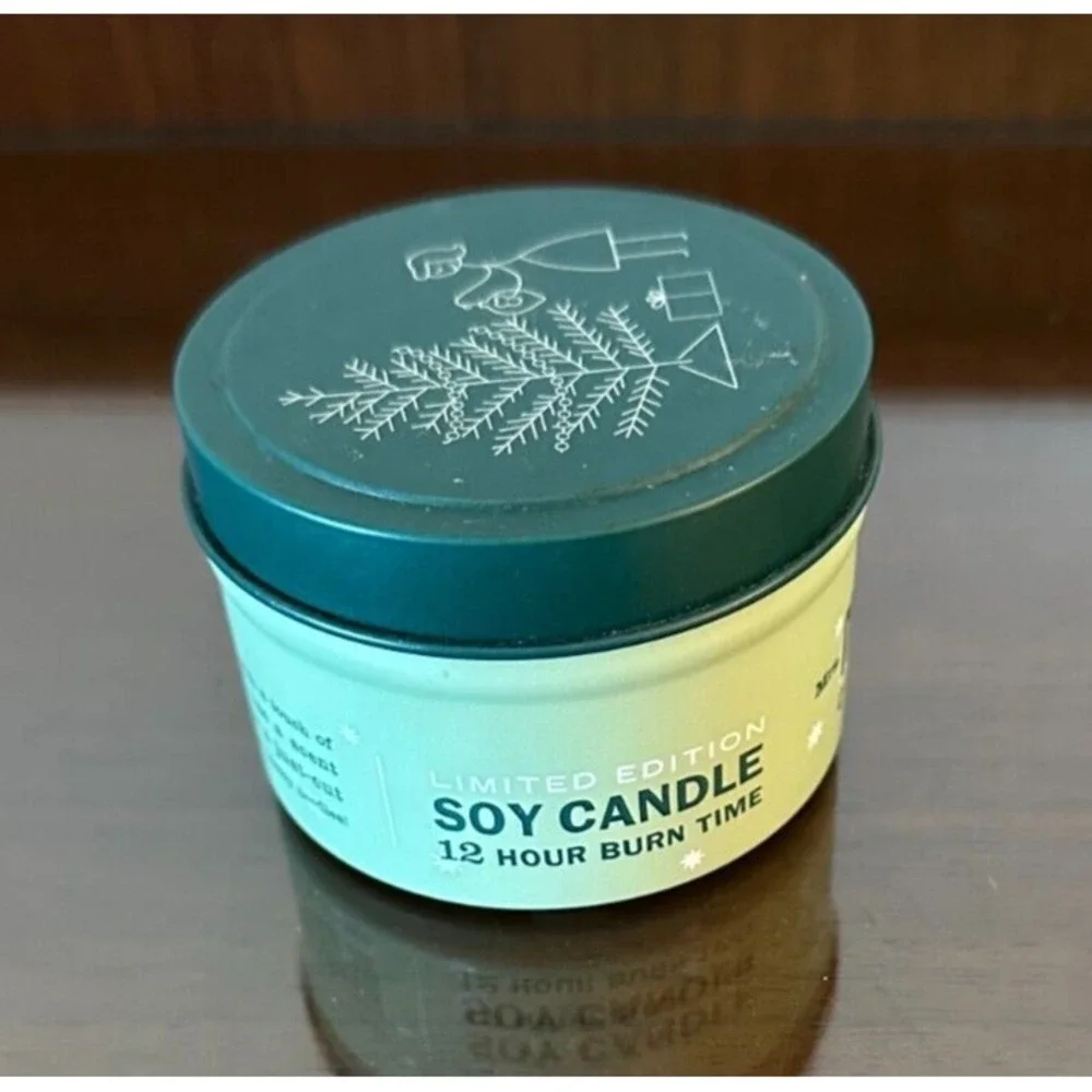 MRS. MEYERS Clean Day Soy Candle 2.9 oz. LE Iowa Pine Scent NEVER USED‎